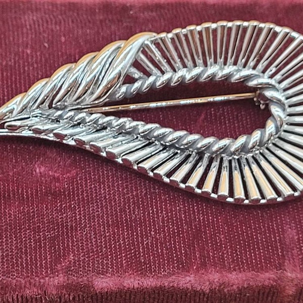 Vintage Marboux silver tone paisley brooch