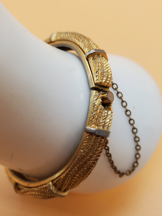 vintage textured gold tone hinged bracelet with s… - image 4