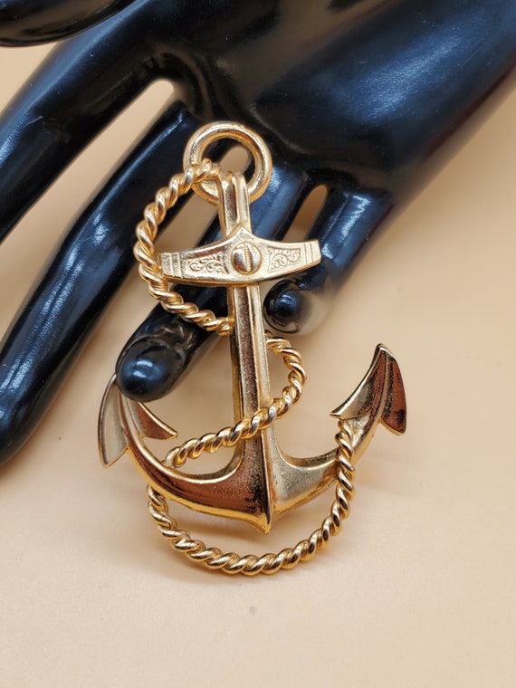 vintage rare large Napier gold tone anchor brooch