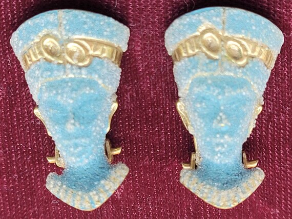 Vintage sugar coated enamel Nefertiti earrings, V… - image 3