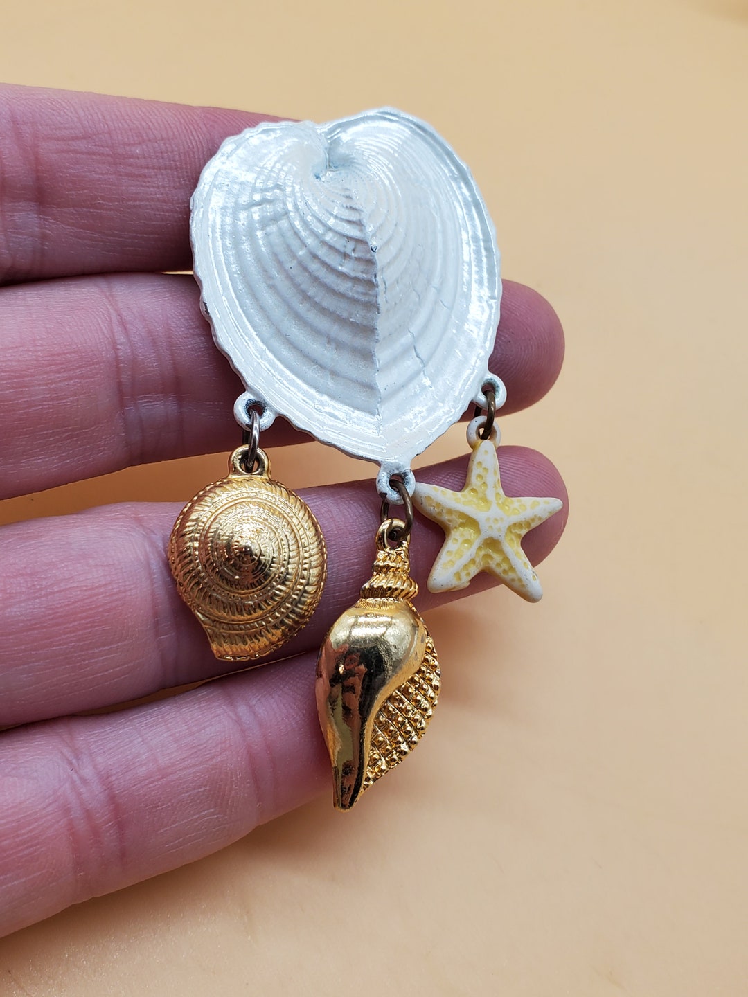 Vintage Enamel Shell Brooch With Dangling Sea Charms - Etsy