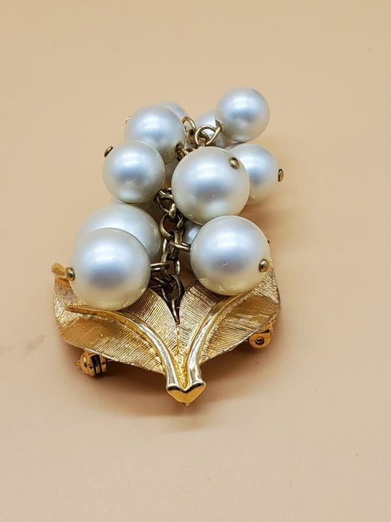 Vintage Park Lane faux pearl grape cluster brooch… - image 10