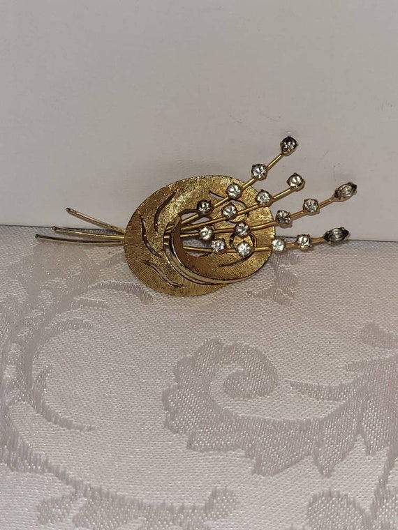 Vintage Kramer rhinestone wire flower brooch - image 1