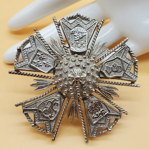 vintage XL pewter tone 50's Heraldic crest shield coat of arms brooch pendant