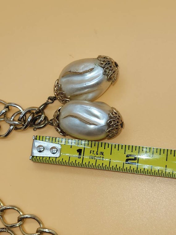 Vintage dangling faux baroque pearl pendant neckl… - image 8