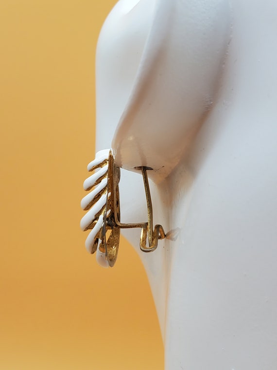 Vintage white enamel scalloped wing back earrings - image 6