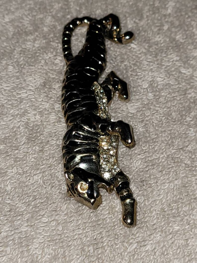 Vintage signed CRAFT enamel rhinestone tiger brooch