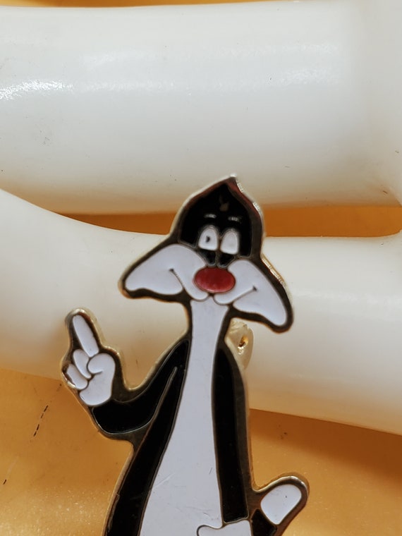 Vintage Warner Bros Sylvester pin - image 7