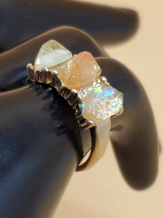 Vintage 3 iridescent stone costume cocktail ring - image 1