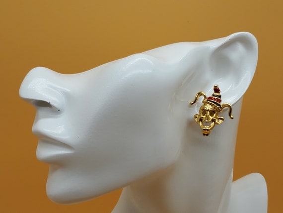 Vintage gold plated joker Mardi Gras mask earrings - image 3