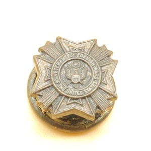 Vintage VFW bronze tone screw back pin
