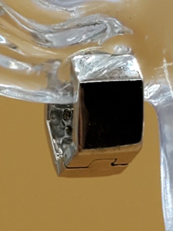 14k White Gold hinged hoop earrings with diamonds… - image 6
