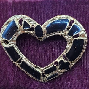 Vintage black enamel spotted heart brooch