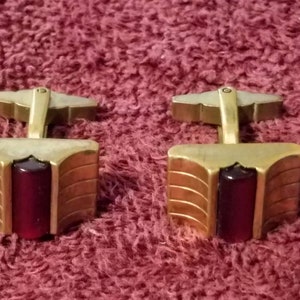 Vintage Kreisler Craft gold tone Art Deco red cufflinks