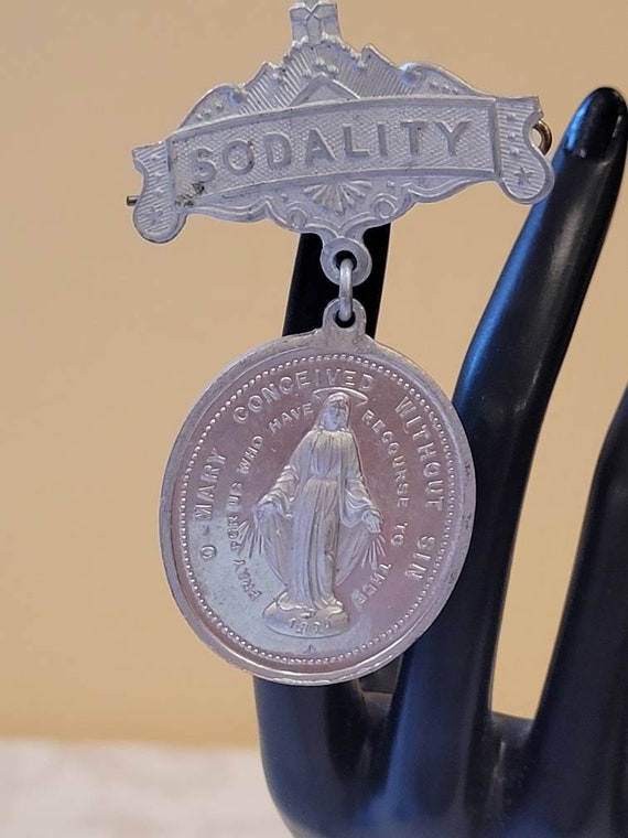 Catholic Medallion FATIMA Vintage Gold Brooch Pin V8… Gem