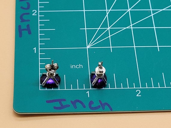 10k white gold purple Sapphire? Gemstone earrings - image 4