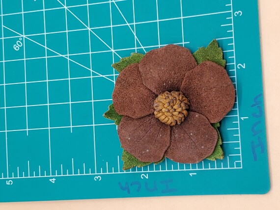 Vintage handmade suede flower brooch - image 9