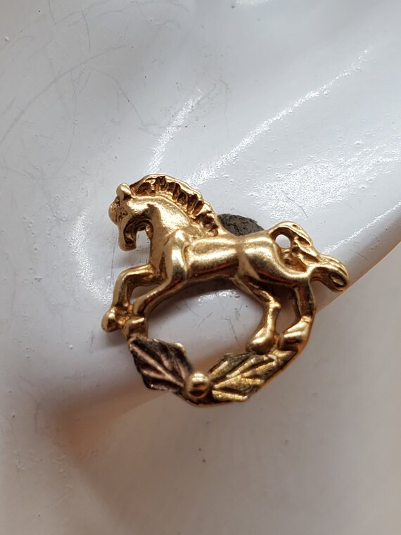 Vintage 10k and 14k 585 yellow gold horse earrings - image 1