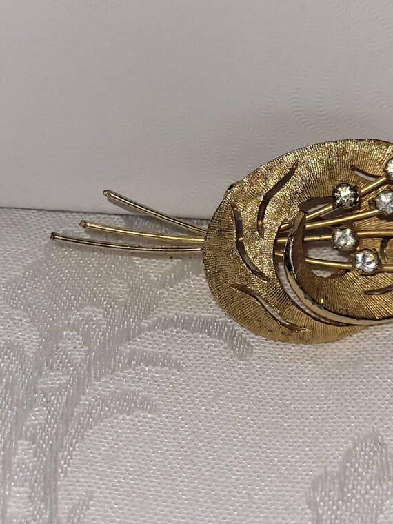 Vintage Kramer rhinestone wire flower brooch - image 2