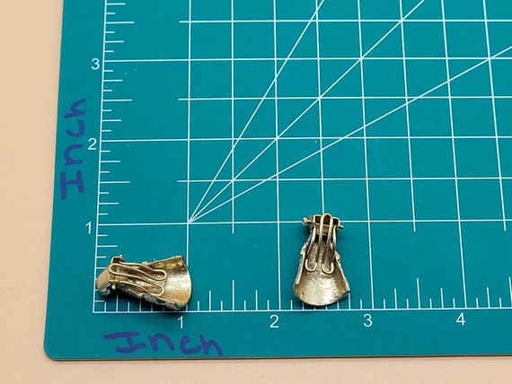 Vintage sugar coated enamel Nefertiti earrings, V… - image 4