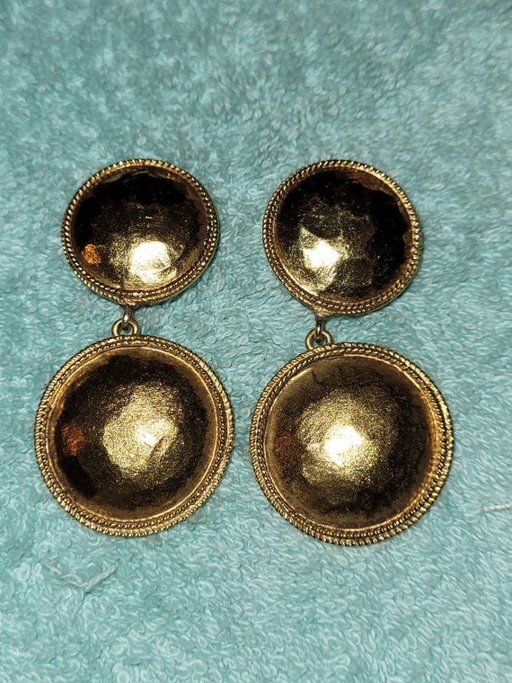 Vintage Authentic Chanel gold tone hammered surfac