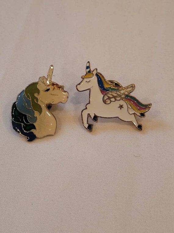 Whimsical unicorn pin, lot of 2