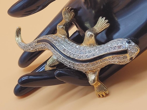 Huge vintage Rhinestone Lizard brooch - image 1