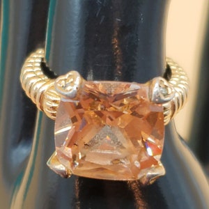 Vintage champagne stone cocktail ring