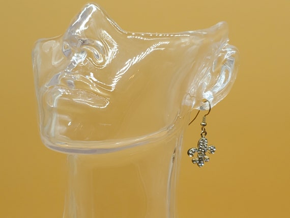 Vintage rhinestone Fleur-de-lis dangling earrings - image 5