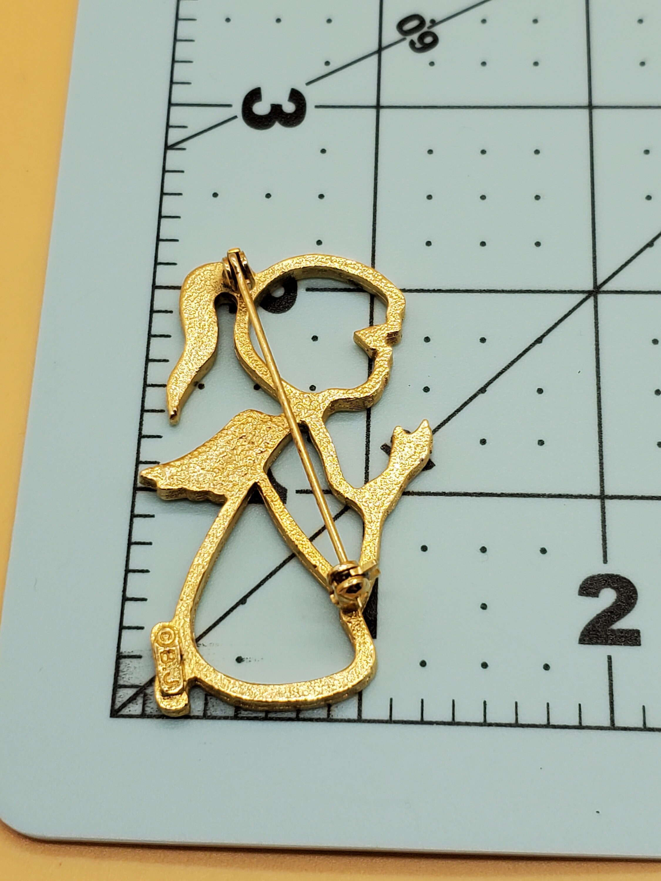 Vintage Beatrix Stamped BJ Gold Tone Clear Rhinestone Praying Angel ...