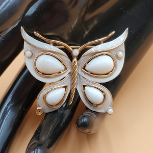 vintage Crown Trifari gold tone white enamel and stones butterfly brooch, as is