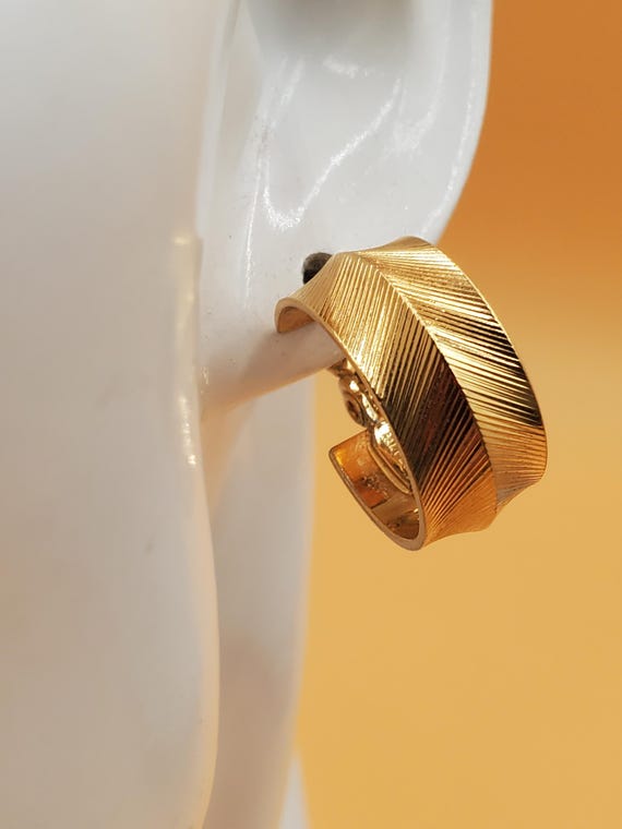 Vintage Monet Pat Pend Textured Brushed Gold Tone Wide Pierced