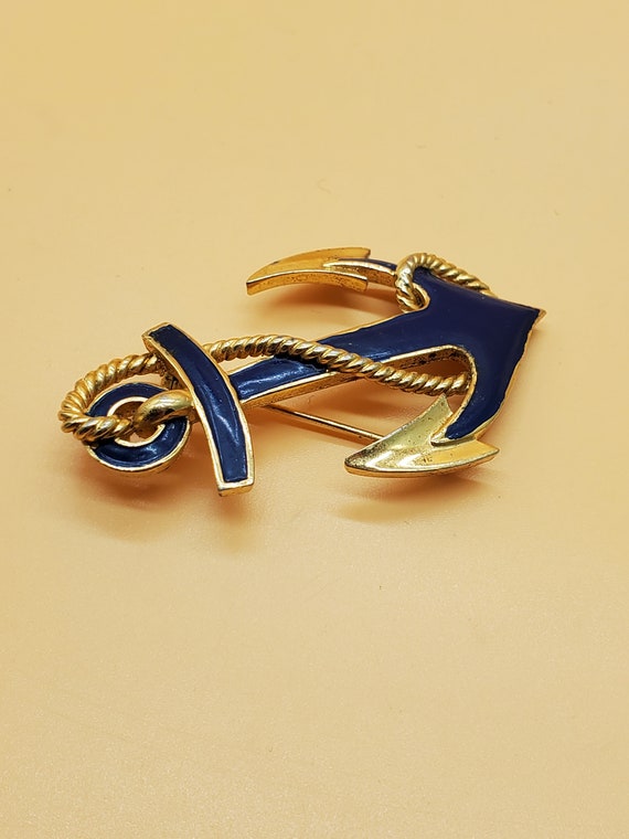 vintage Crown Trifari blue enamel anchor brooch - image 7