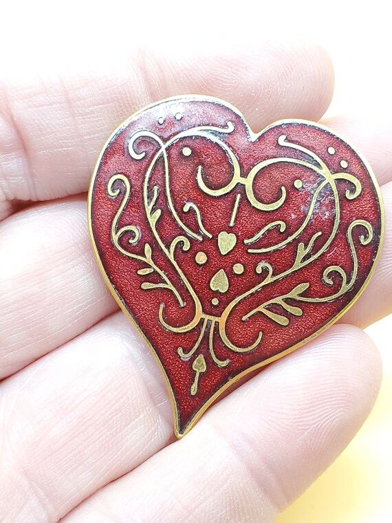 Edwardian 15ct Gold & Red Enamel Heart Locket set with a Diamond (940U