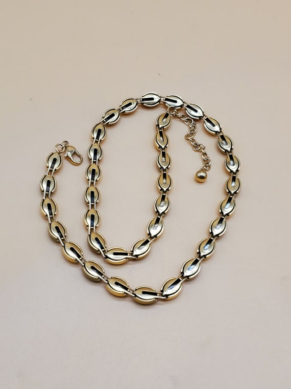 Vintage matte and shiny gold tone link necklace - image 6