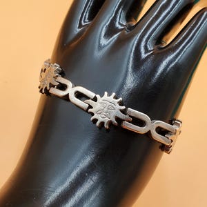 vintage silver tone sunface link bracelet