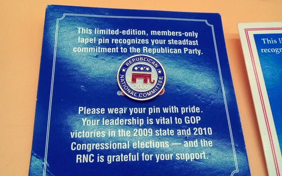 Republican National Committee pin, select years - image 10