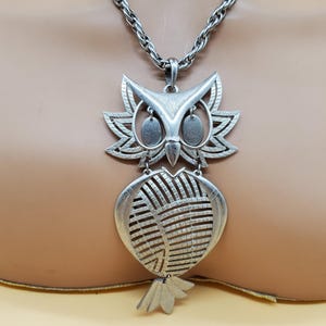 vintage Alan Pewter tone XL owl pendant necklace