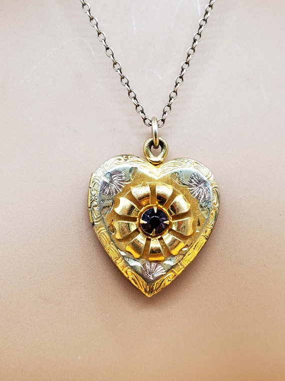 Vintage gold filled heart locket necklace - image 1