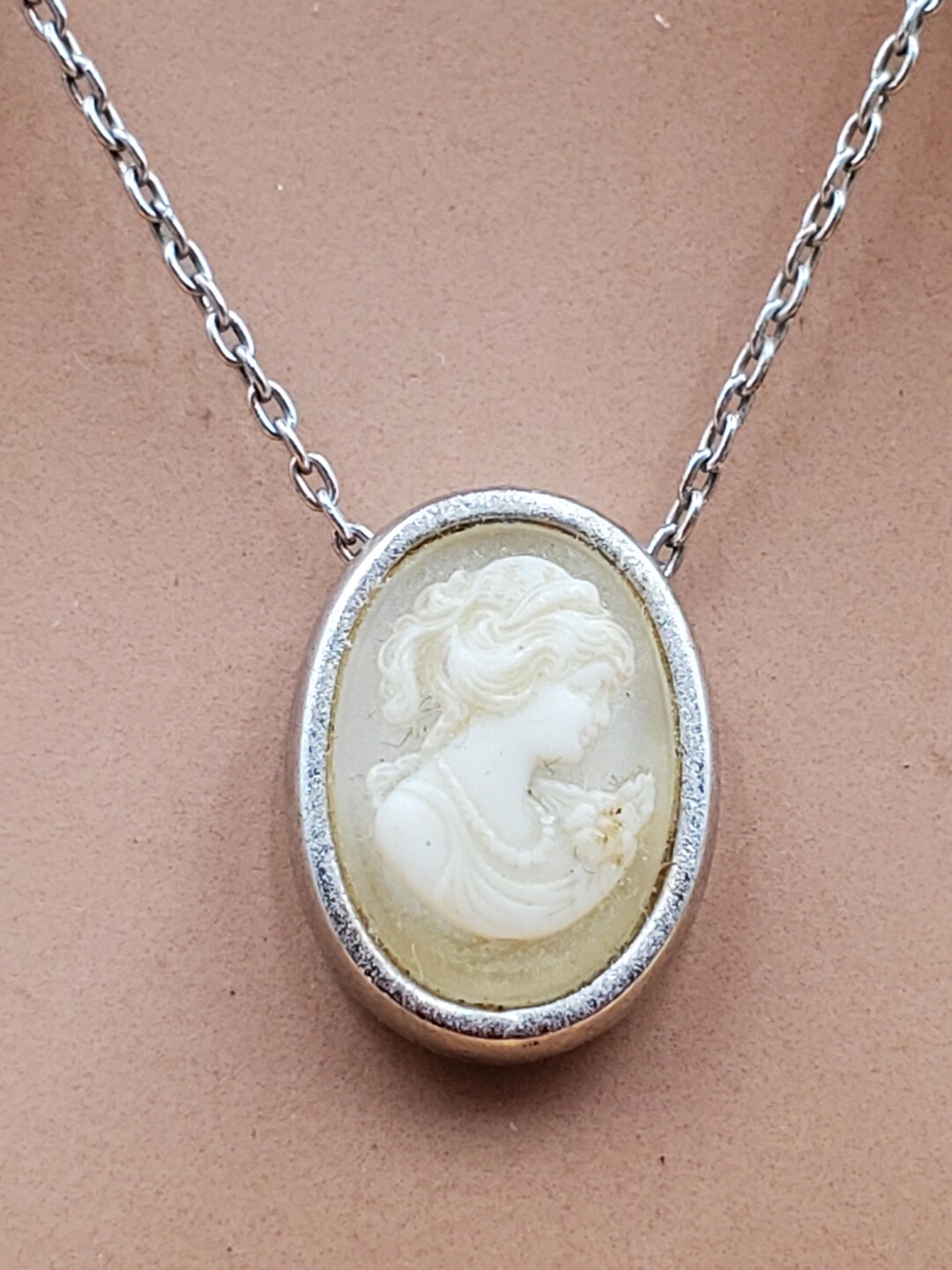Vintage Crown Trifari Silver Tone Chain Necklace With Faux Cameo