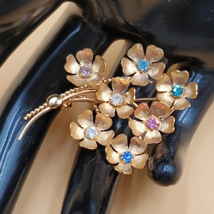 vintage Catamore 12KGF bouquet of flowers brooch with colorful stones