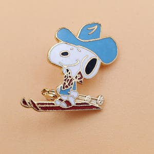 Vintage snoopy pin - Etsy 日本