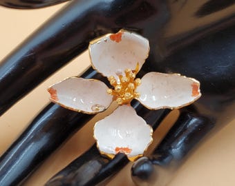 vintage Cerrito 1985 Dogwood flower brooch