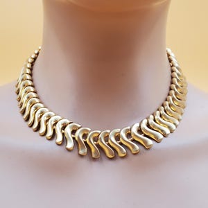 vintage matte gold Egyptian style curved tassel link bib choker necklace