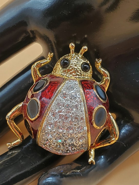 vintage enamel rhinestone ladybug brooch