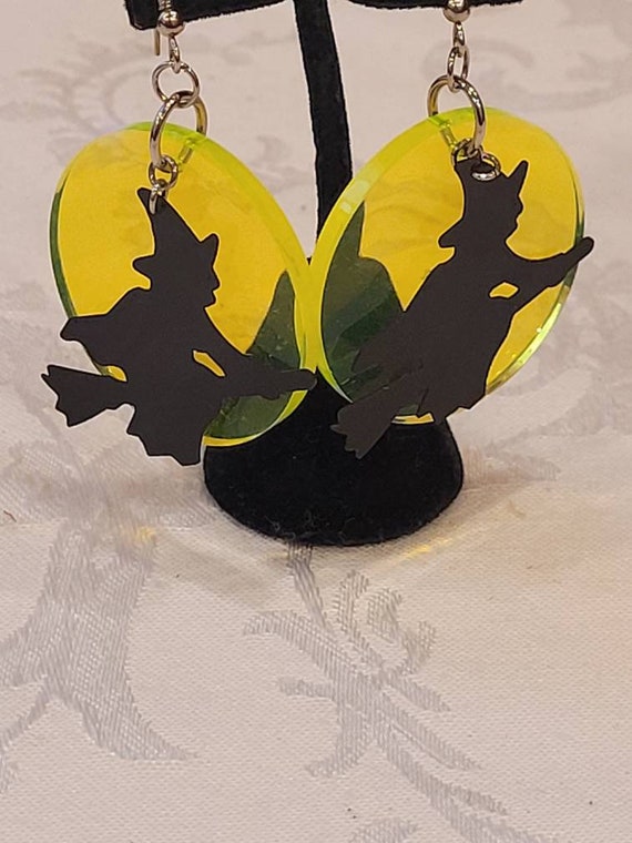 Vintage Hallmark Halloween witch earrings