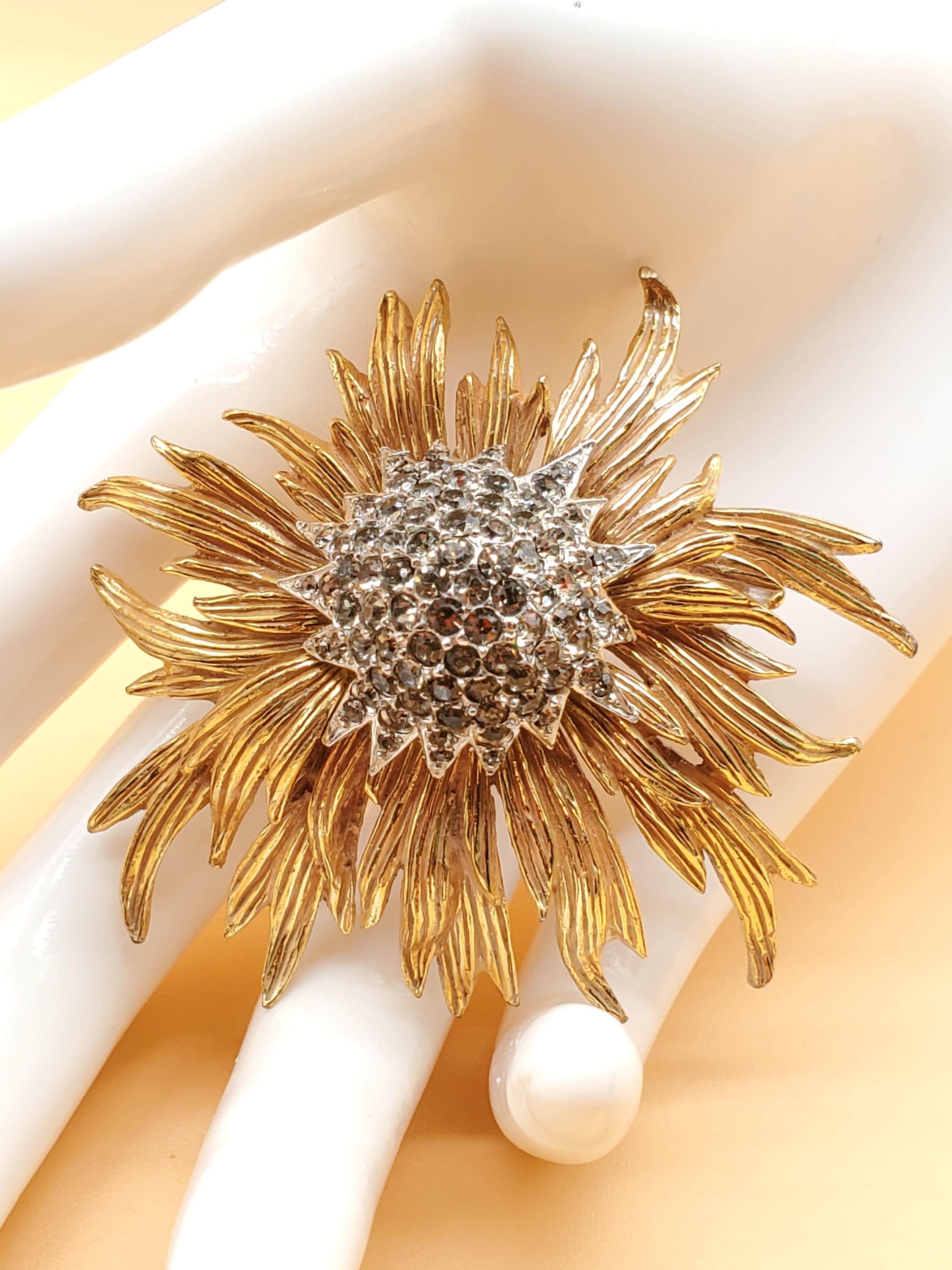 Castlecliff Brooch - Etsy