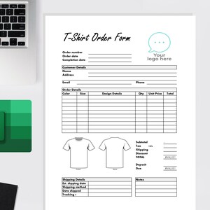 Könnte beinhalten: Ein schwarz-weißes T-Shirt-Bestellformular mit Platz für ein Logo. Das Formular enthält Abschnitte für Bestelldetails, Kundendetails, Versanddetails und Notizen.
