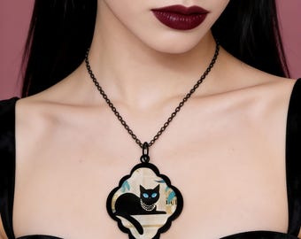 MINUIT ++ Black cat resin pendant necklace, quatrefoil acrylic medallion, blue eyes cat pearl necklace, gothic handmade jewelry