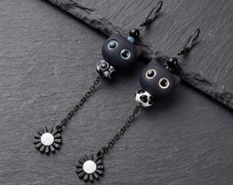 Black Cat Drop Earrings with Daisy Charm – Dangle Earrings, Cat Lover Gift, Kawaii Jewelry, Quirky Earrings, Fun Unique Earrings